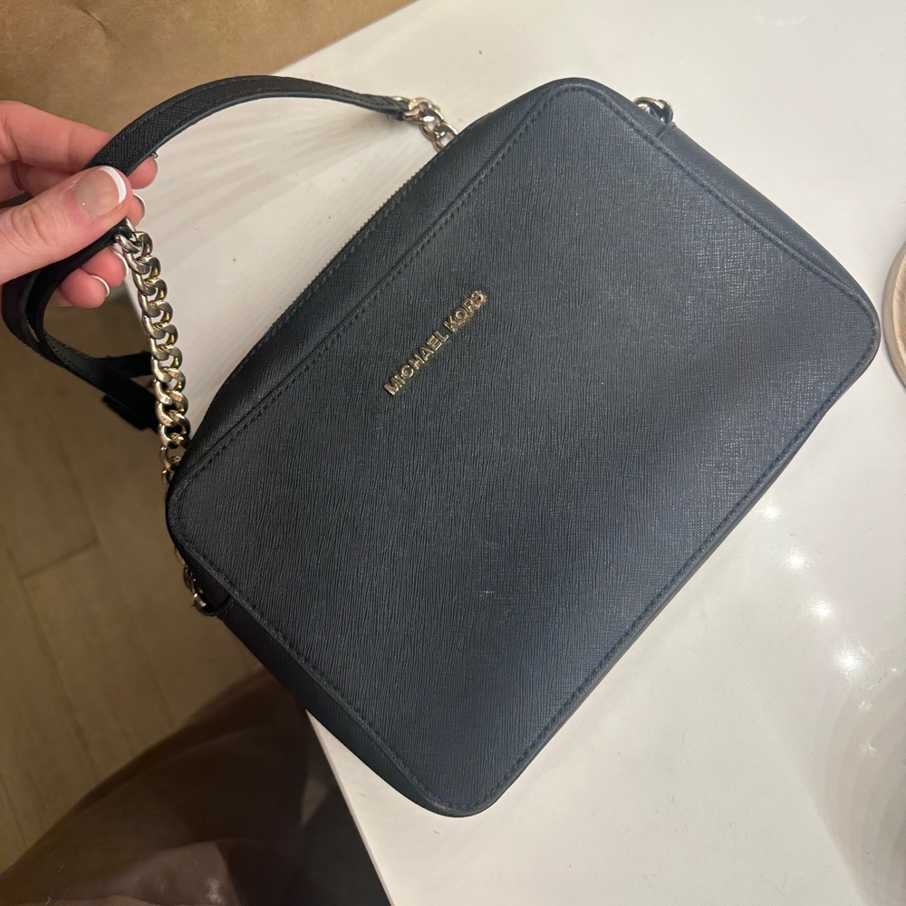 Jet Set Large Saffiano Leather Crossbody Bag Michael Kors